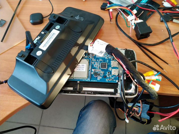 Ремонт Автомагнитол и Штатных Головных Устройств