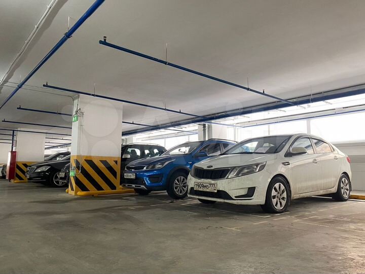Машиноместо, 16 м²