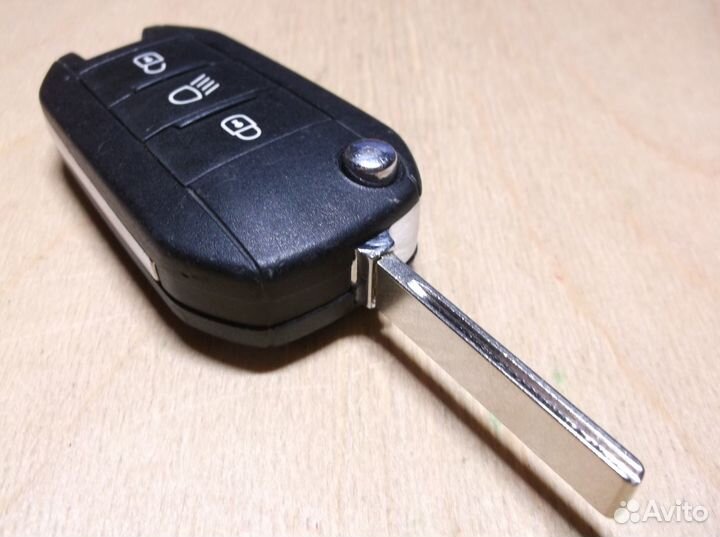 Пежо выкидной чип ключ 3 кнопки