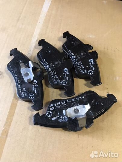 Kолодки тормозные перед 0024209920 Mercedes Vito