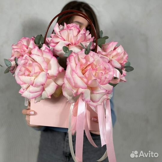 Цветы в сумочке Нежная роза