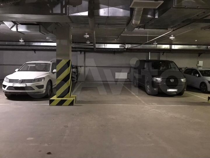 Машиноместо, 25 м²