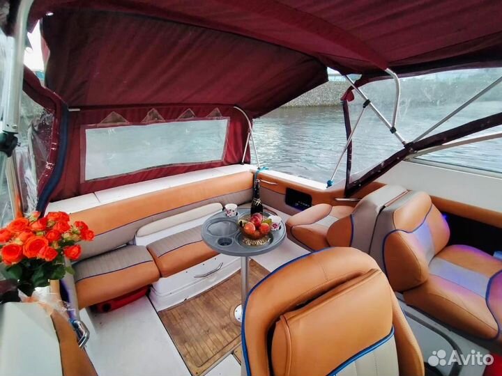 Аренда катера с капитаном каналы мосты залив