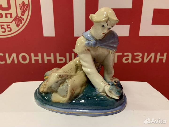Фарфоровая фигурка Иван-царевич и Царевна лягушка