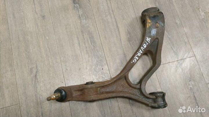 Рычаг подвески нижний левый Volkswagen Touareg