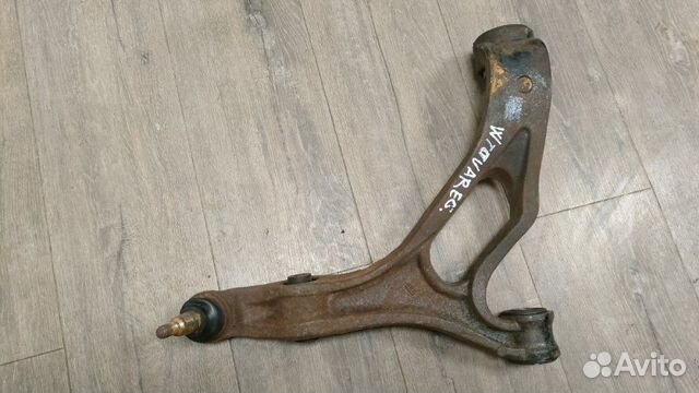 Рычаг подвески нижний левый Volkswagen Touareg