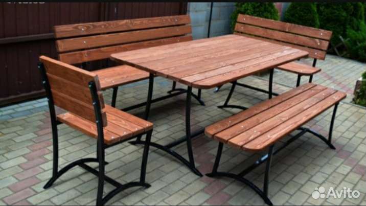 Стол и скамейки