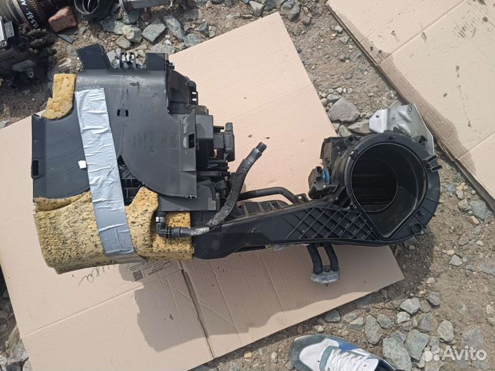 Корпус печки Audi A4 B7