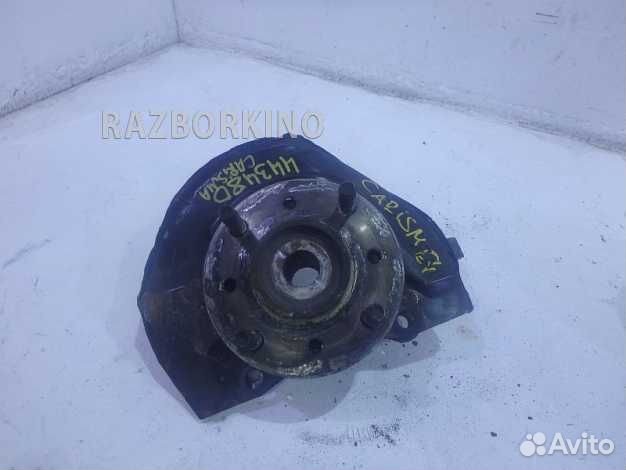 Кулак передний правый