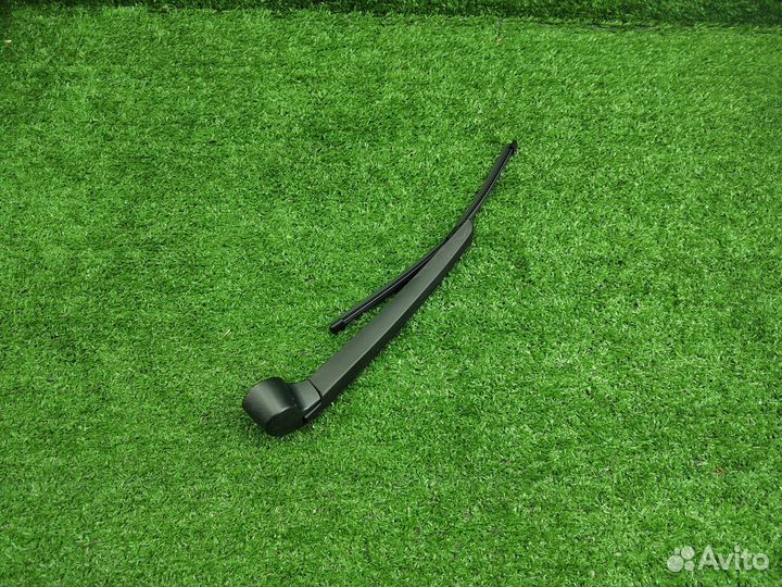 Поводок заднего стеклоочистителя Audi A3 8V VAG