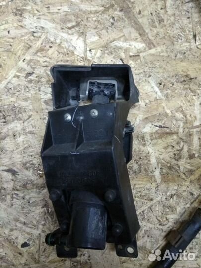 Омыватель фар Мазда 3 спорт