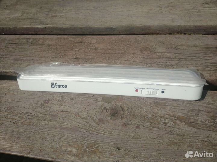 Светодиодный светильник аварийного освещения