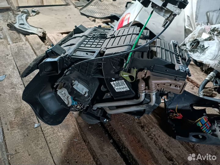 Печка с кондиционером Рено Логан 1