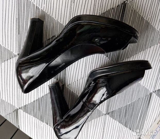 Туфли лаковые