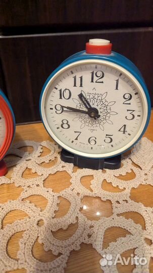 Будильник СССР янтарь