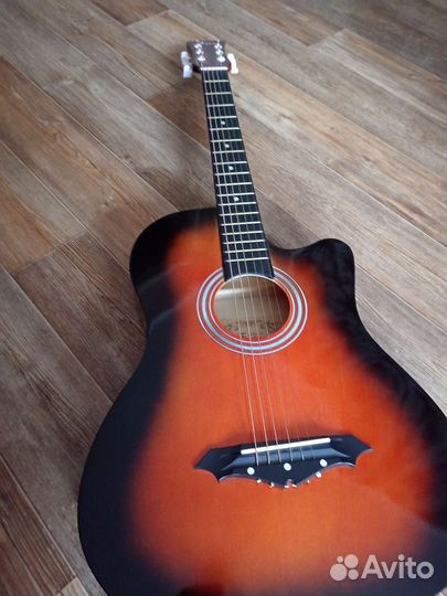 Классическая гитара шестиструнная