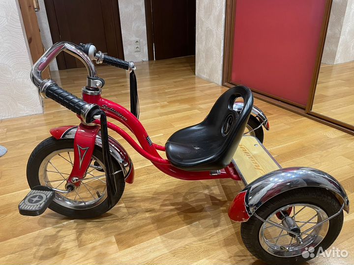 Детский трехколесный велосипед