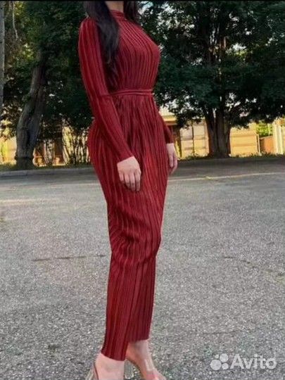 Платье женское