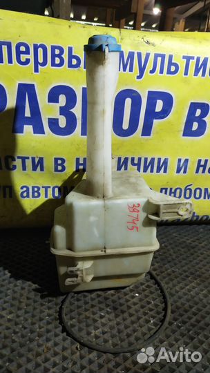 Бачок омывателя Hyundai Elantra