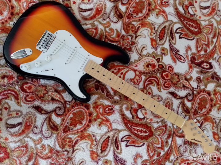 Электро гитара Ashtone