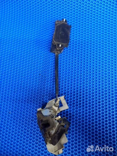 Замок двери задний левый Hyundai Sonata EF G4GC