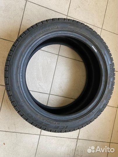 Pirelli Ice Zero FR 235/45 R18