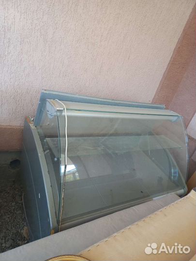 Холодильная витрина бу