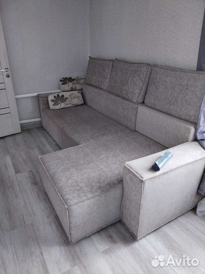 Угловой диван