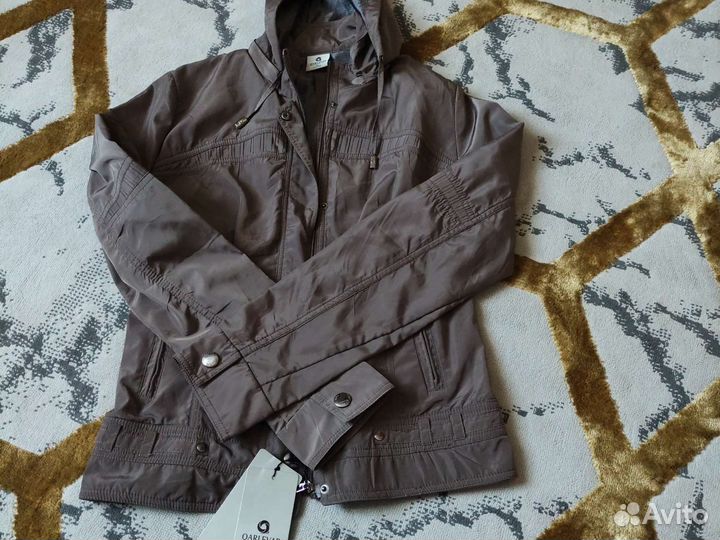 Ветровка для девочки