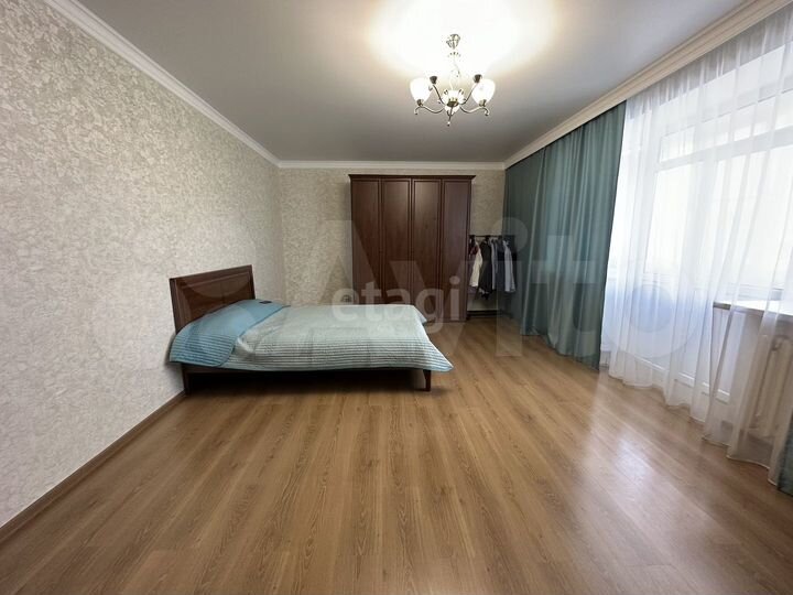 2-к. квартира, 93 м², 7/9 эт.