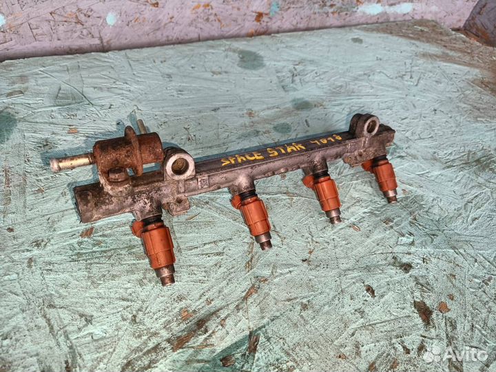 Форсунка Mitsubishi Space Star 4g18 Топливная рамп