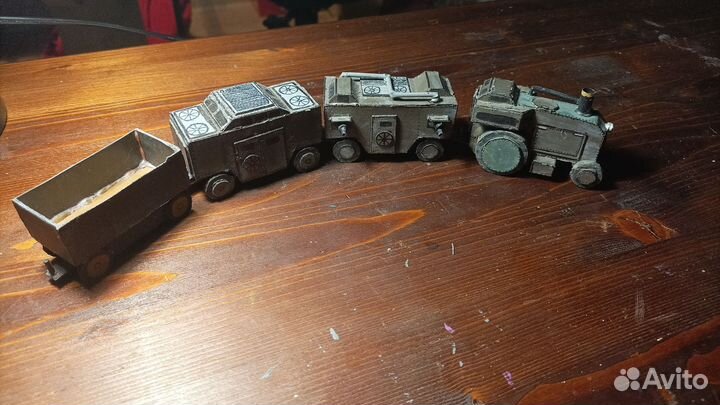 Безрельсовый бронепоезд 1/72