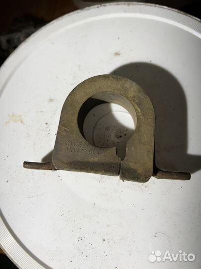 Подушка хомут рулевой рейки гольф 3