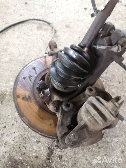 Кулак поворотный передний левый Peugeot 207cc VF3