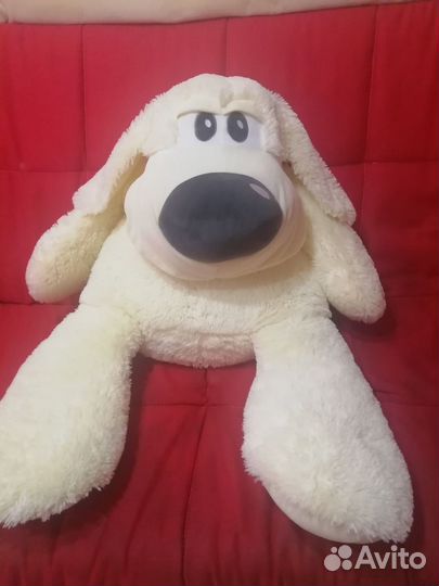 Большой мягкий белый медведь