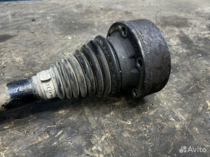 Вал привода левого Skoda Rapid 1 cfna 2012-2020