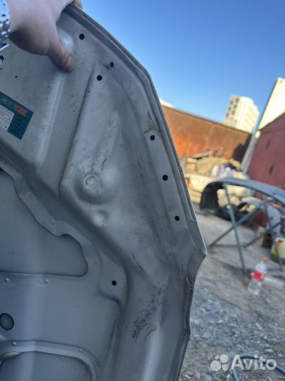 Капот на Honda Crosstour оригинал