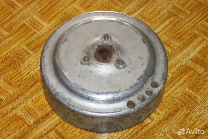 Маховик Москва-10