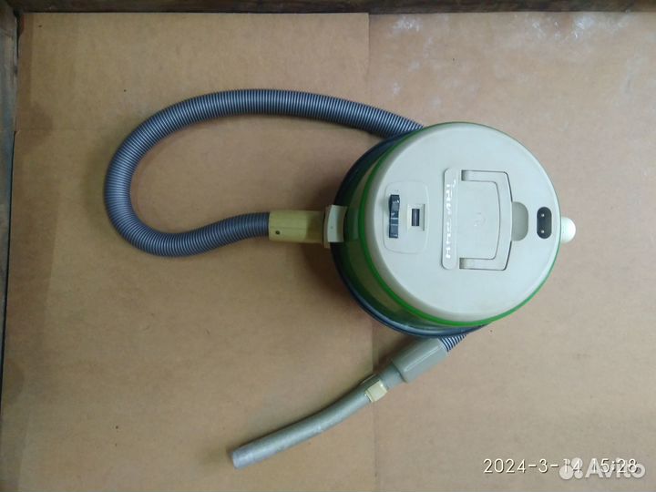 Пылесос Тайфун