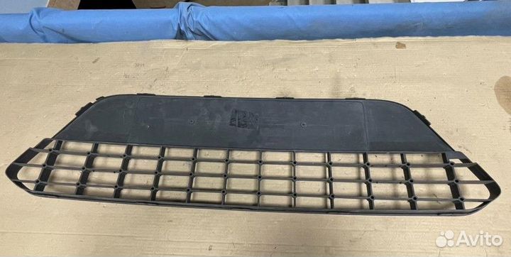 Нижняя решетка бампера передняя Ford C-MAX