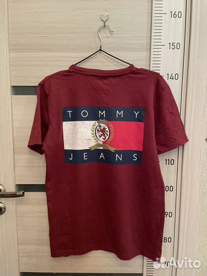 Футболка Tommy Jeans