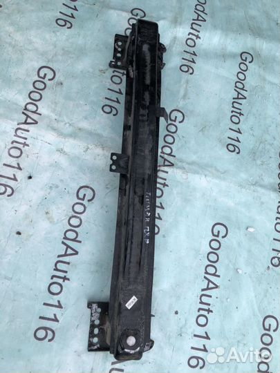 Усилитель переднего бампера Volkswagen Tiguan