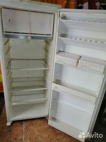 Холодильник бирюса. Привезу