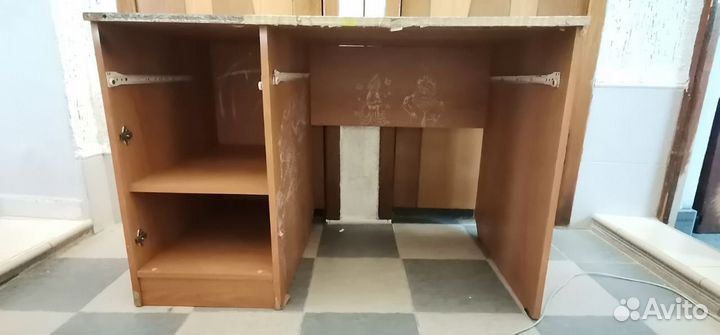 Стол письменный