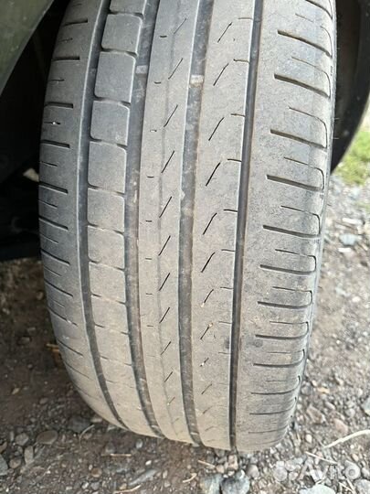 Pirelli Cinturato P7 215/45 R17 91V