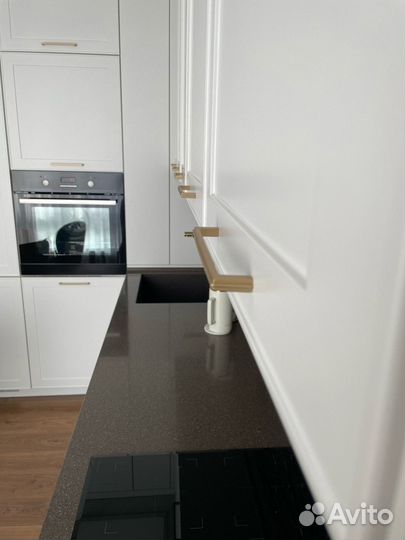 Кухня в потолок