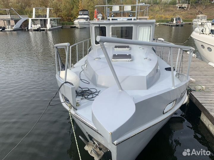 Флайбриджная Стальная яхта премиум класса