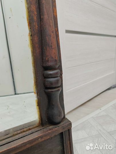 Зеркало настенное старинное