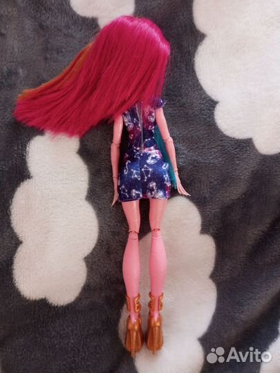 Кукла Монстер Хай Джиджи Грант, Спектра