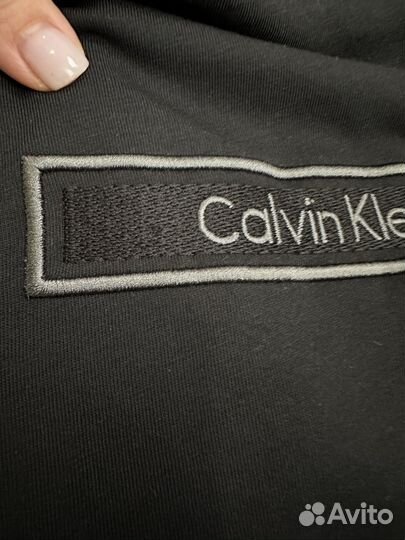 Лонгслив мужской Calvin Klein